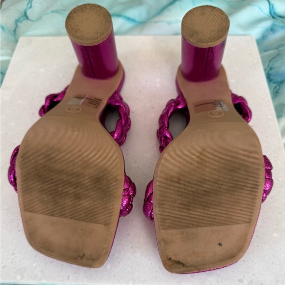 A. New day fuchsia shoes - Picture 2 of 2